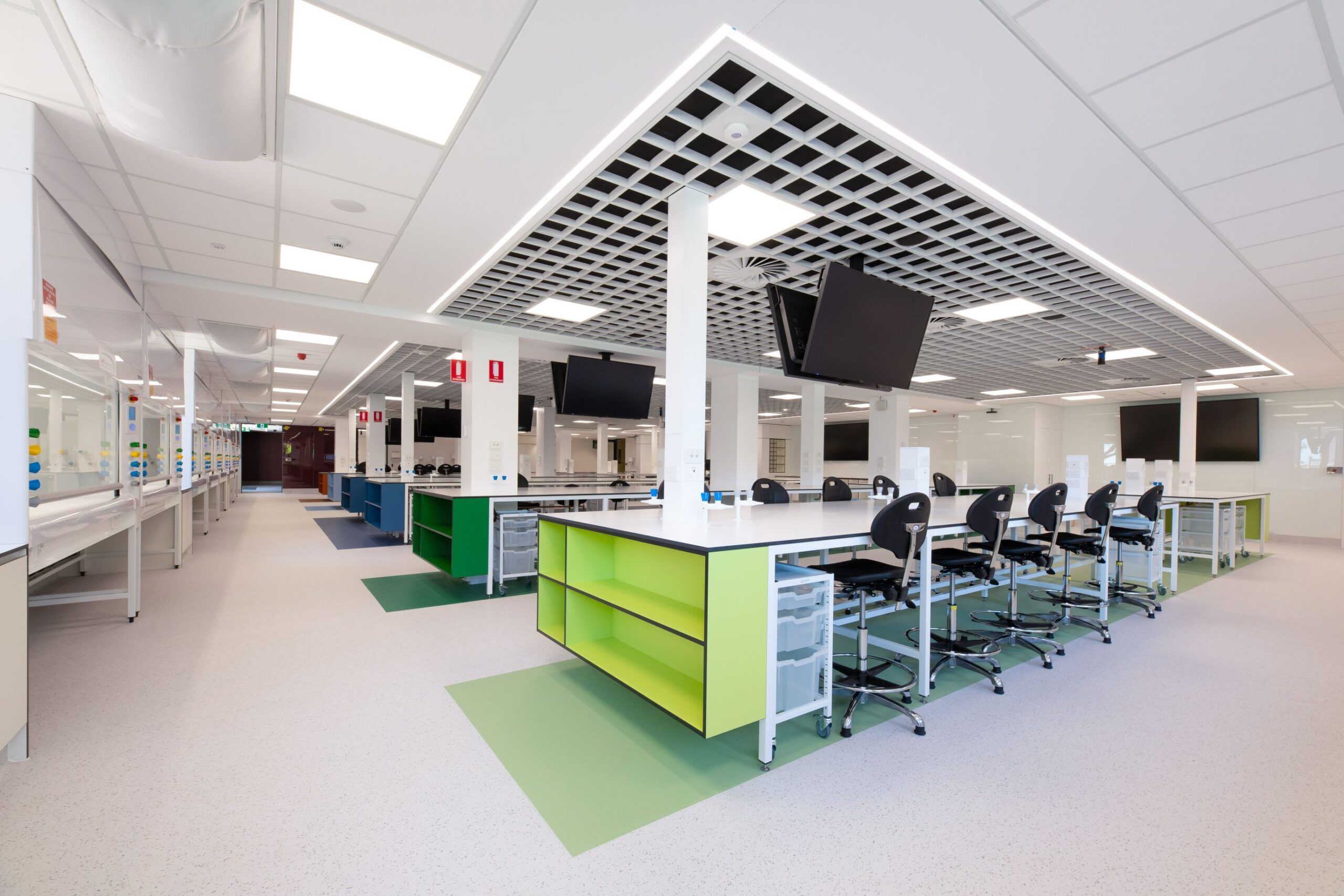 Flinders-University-Undergraduate-Lab