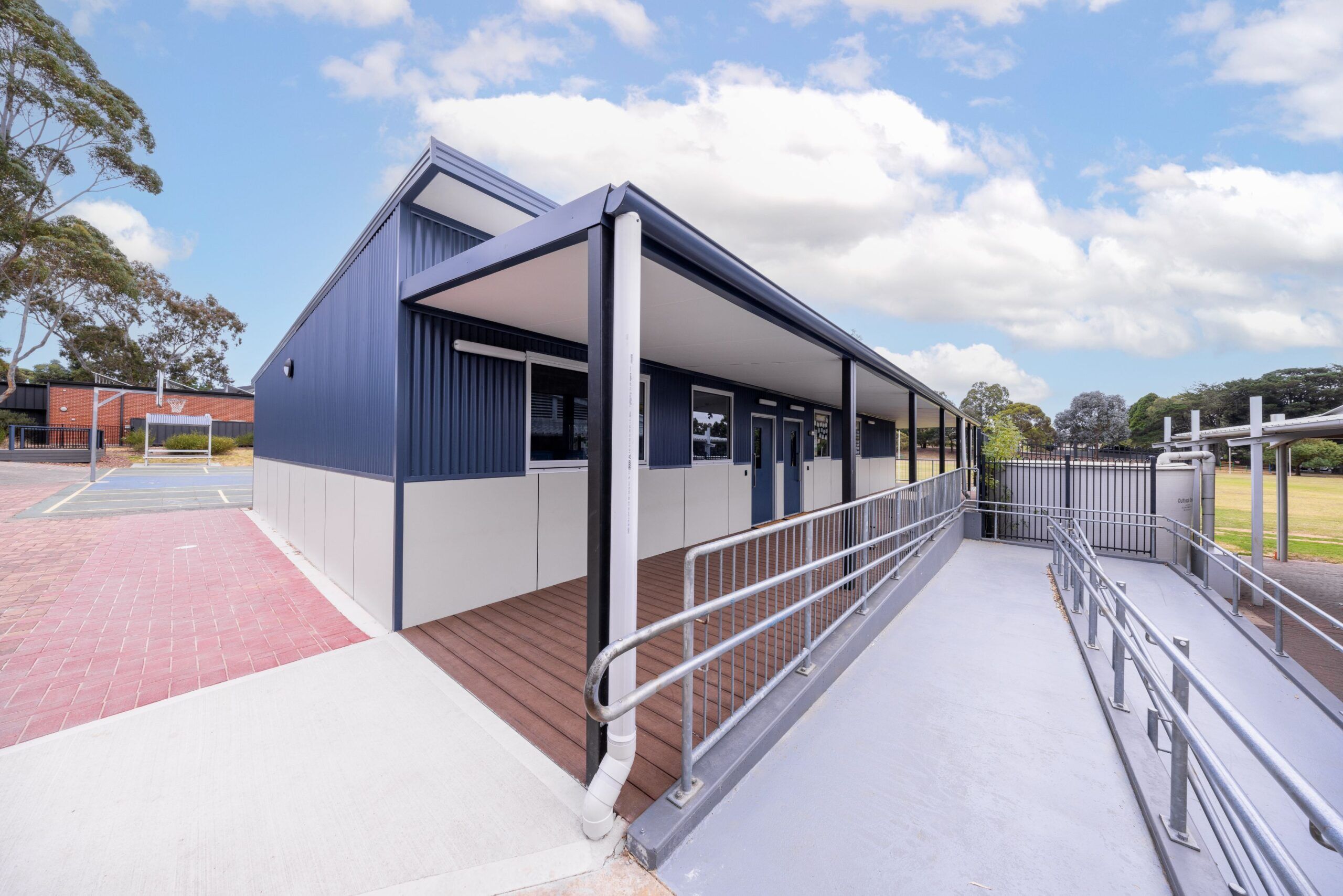 mount-barker-south-primary-school-modular-shape-australia_1